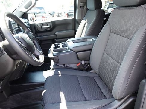 Used 2022 Chevrolet Silverado 1500 W/T w/ WT Value Package AWD/4WD image 18