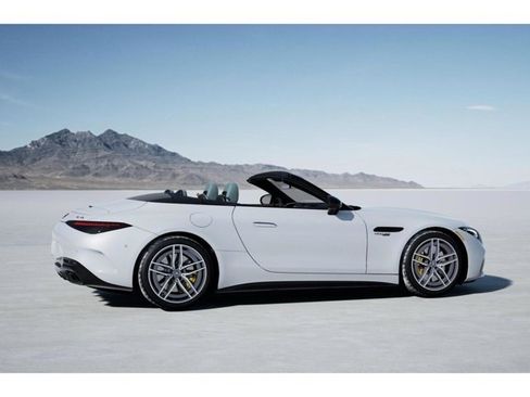 New 2025 Mercedes-Benz SL 55 AMG 4MATIC image 18