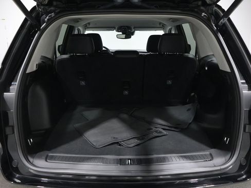 Used 2023 Jeep Grand Cherokee Limited image 4