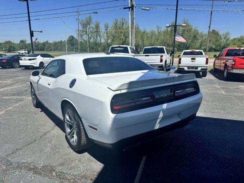 Used 2020 Dodge Challenger R/T image 8