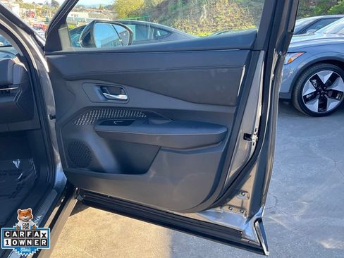 Used 2024 Nissan Ariya FWD image 65