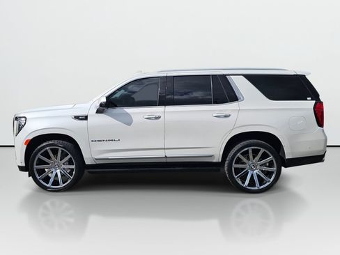 Used 2024 GMC Yukon Denali w/ Denali Reserve Package AWD/4WD image 3