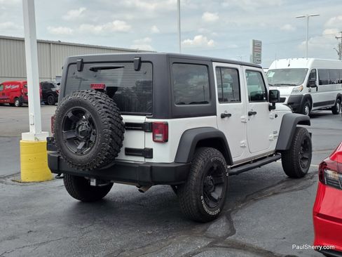 Used 2016 Jeep Wrangler Unlimited Sport w/ Connectivity Group AWD/4WD image 17