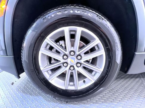 Used 2022 Chevrolet Traverse LT w/ LPO, Cargo Package AWD/4WD image 10