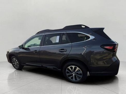 Used 2024 Subaru Outback Premium AWD/4WD image 13