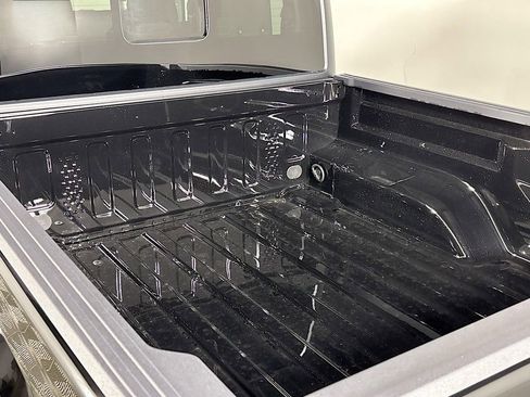 New 2025 Jeep Gladiator Willys image 21