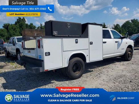 Used 2020 RAM 3500 Tradesman w/ Chrome Appearance Group AWD/4WD image 4
