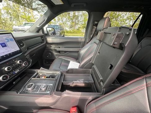 Used 2022 Ford Expedition Max Limited AWD/4WD image 28