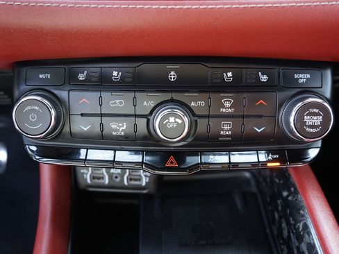 Used 2021 Dodge Durango SRT w/ Premium Interior Group image 24