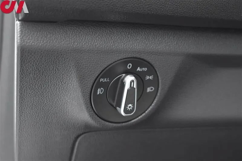 Used 2021 Volkswagen Jetta R-Line w/ R-Line Cold Weather Package FWD image 17