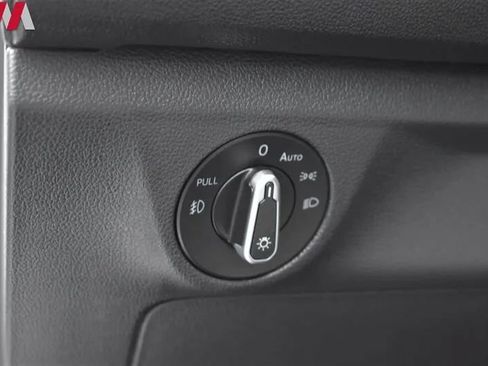 Used 2021 Volkswagen Jetta R-Line w/ R-Line Cold Weather Package FWD image 17