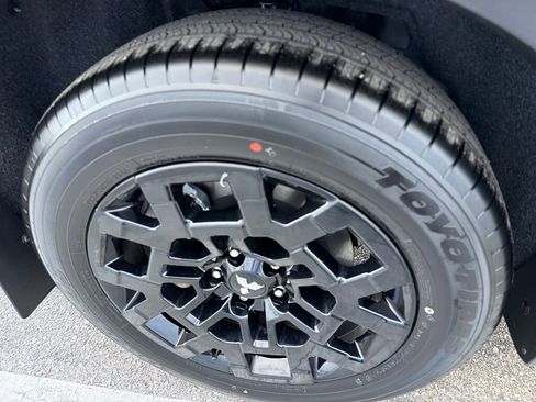 New 2026 Mitsubishi Outlander AWD image 15
