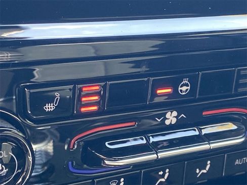 New 2025 Jeep Grand Cherokee Laredo image 50