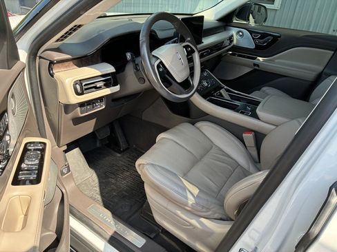 Used 2020 Lincoln Aviator Reserve w/ Equipment Group 202A AWD/4WD image 7