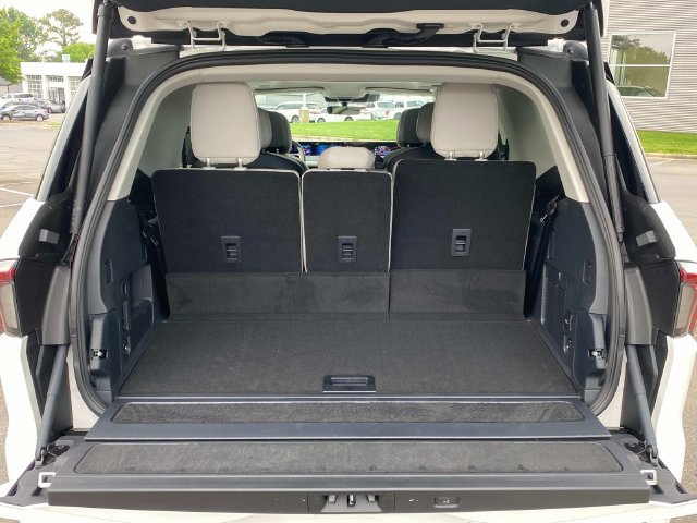 New 2026 Lincoln Navigator Reserve AWD/4WD image 27