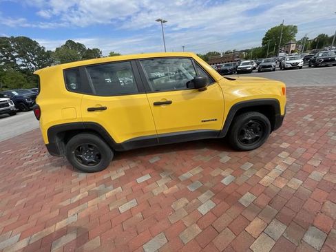Used 2018 Jeep Renegade Sport w/ Power & Air Group image 23
