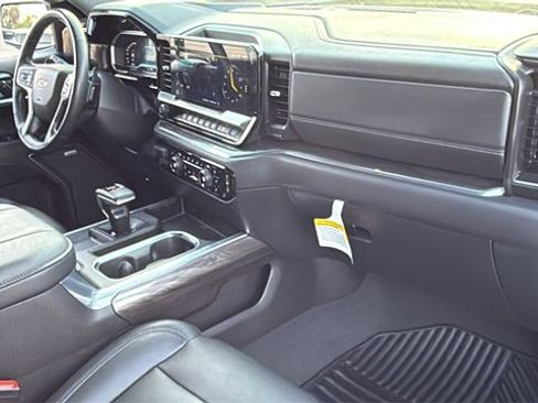 Used 2023 Chevrolet Silverado 1500 LTZ w/ LTZ Convenience Package II image 32