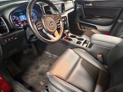 Used 2020 Kia Sportage EX image 10