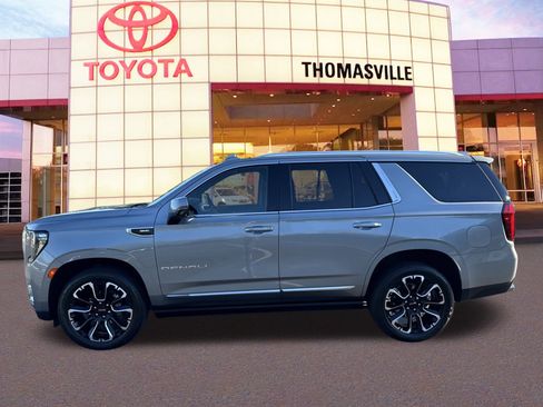 Used 2023 GMC Yukon Denali image 8