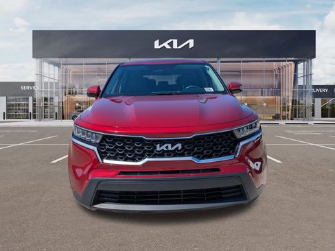 Certified 2023 Kia Sorento LX image 7