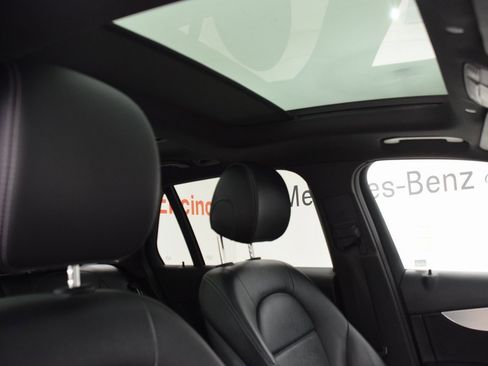 Used 2022 Mercedes-Benz GLC 300 image 17