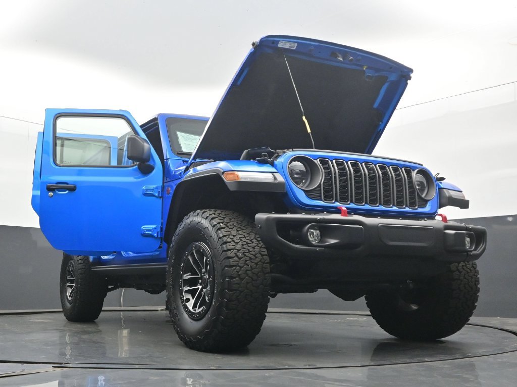 Used 2025 Jeep Wrangler Unlimited Rubicon AWD/4WD image 63
