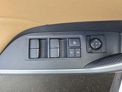 Used 2025 Toyota RAV4 XLE w/ Convenience Package AWD/4WD image 28
