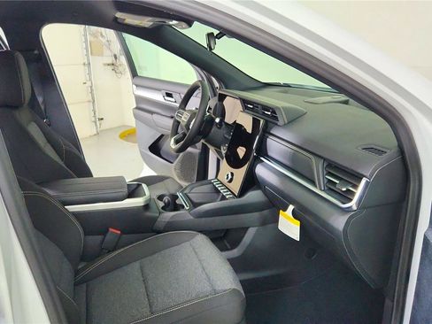 Used 2026 GMC Terrain Elevation image 35