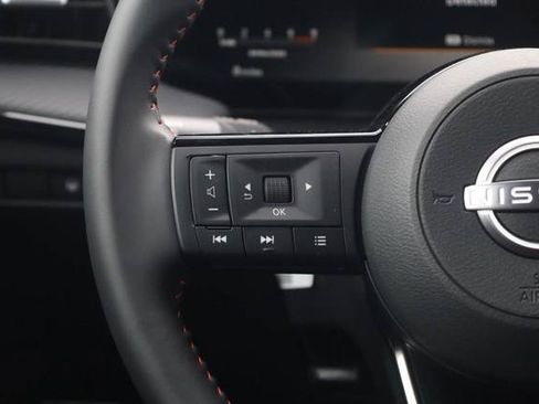 New 2026 Nissan Kicks SR AWD/4WD image 10