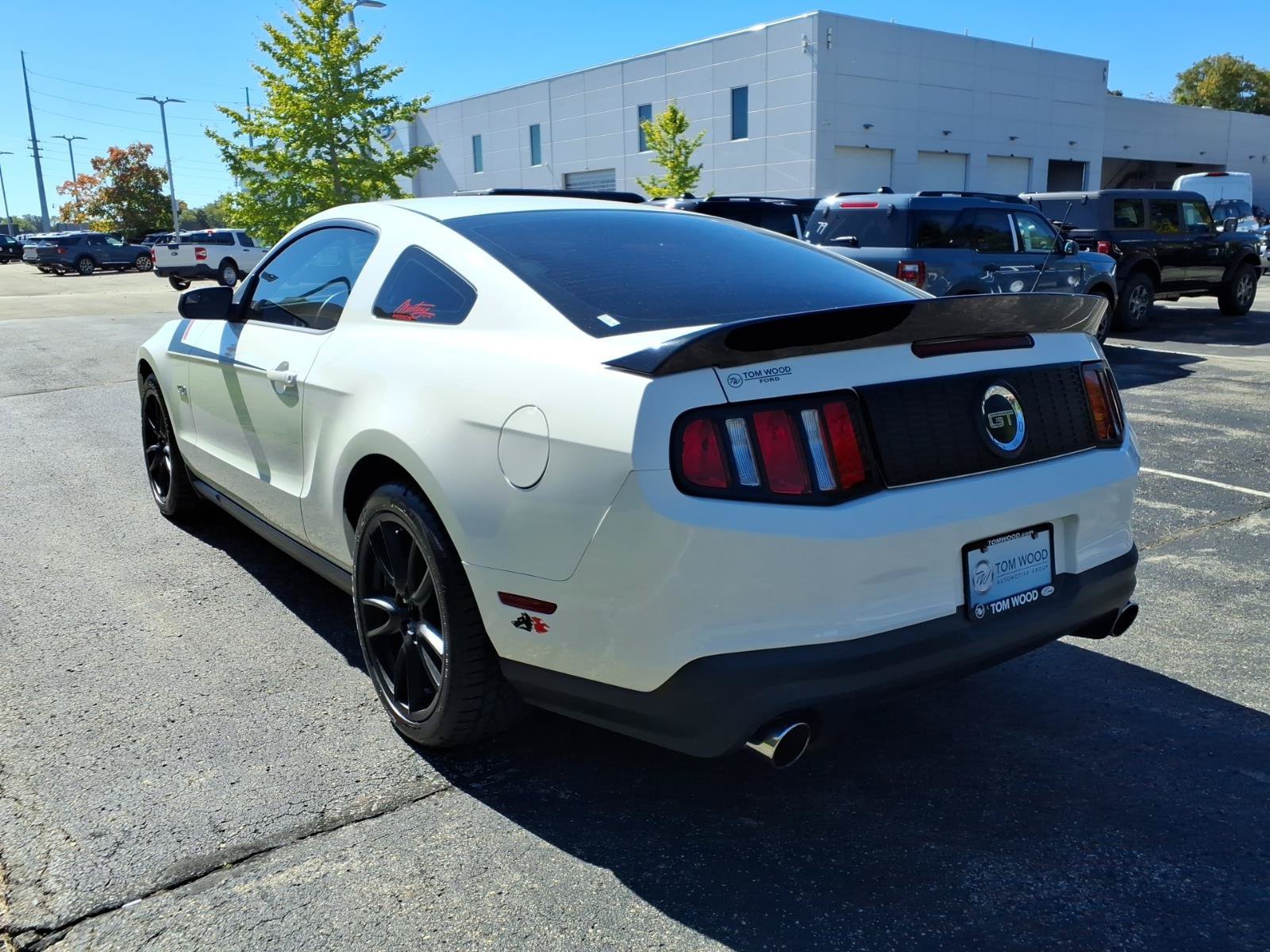 Used 2011 Ford Mustang GT Premium w/ Brembo Brake Pkg RWD image 8