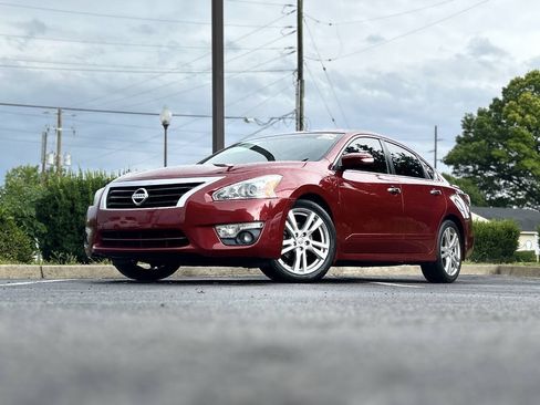 Used 2015 Nissan Altima 3.5 SL FWD image 1