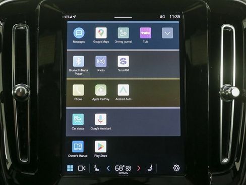 Used 2025 Volvo XC40 B5 Core image 24