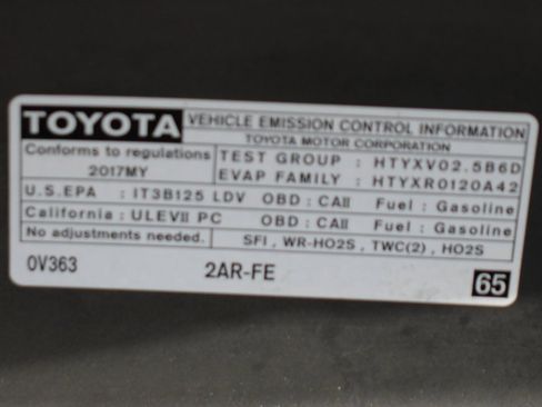 Used 2017 Toyota Camry LE image 12
