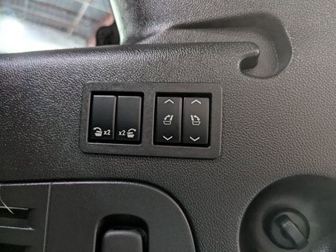 Used 2016 GMC Yukon XL Denali w/ Open Road Package image 33