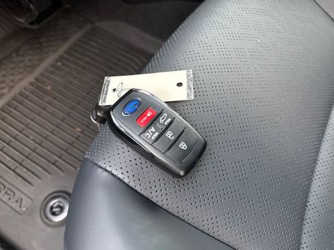 New 2026 Subaru Solterra image 31