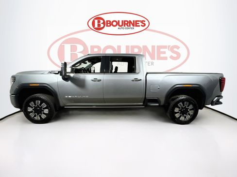 Used 2024 GMC Sierra 2500 Denali w/ Denali Reserve Package AWD/4WD image 9