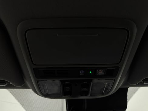 Used 2022 Honda Pilot Touring image 19