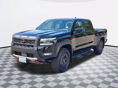 Used 2025 Nissan Frontier PRO-4X w/ Pro Premium Package AWD/4WD image 2