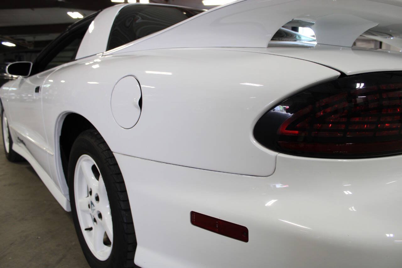 Used 1994 Pontiac Firebird Coupe RWD image 13