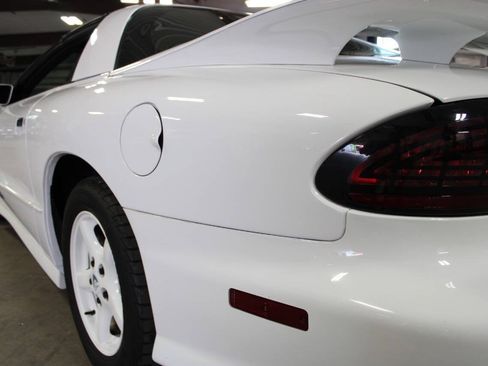 Used 1994 Pontiac Firebird Coupe RWD image 13
