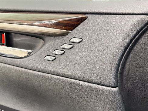 Used 2016 Lexus ES 350 w/ Premium Package w/Wood Trim FWD image 31