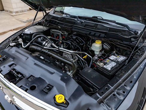 Used 2017 RAM 1500 Lone Star AWD/4WD image 39