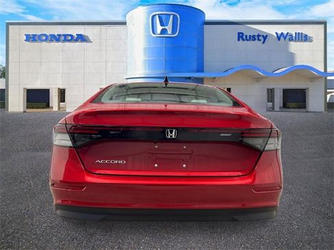 New 2025 Honda Accord SE image 4