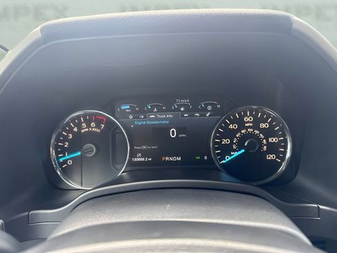 Used 2018 Ford F150 Lariat w/ Equipment Group 502A Luxury AWD/4WD image 14