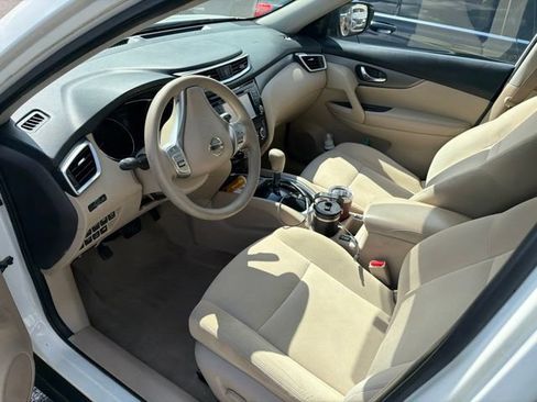 Used 2015 Nissan Rogue SV w/ SV Premium Package AWD/4WD image 18