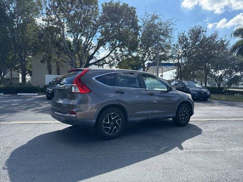 Used 2016 Honda CR-V SE image 7