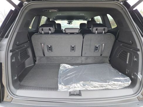 New 2026 GMC Acadia Elevation w/ Elevation Premium Package AWD/4WD image 15