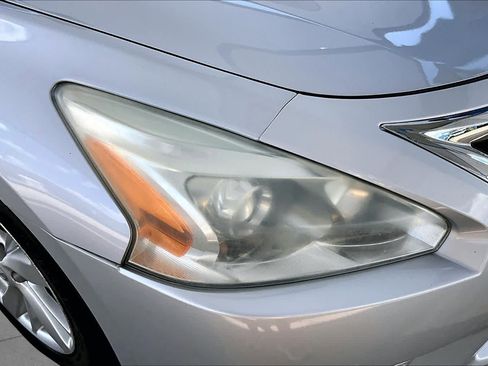 Used 2013 Nissan Altima 2.5 SL w/ Technology Pkg FWD image 28
