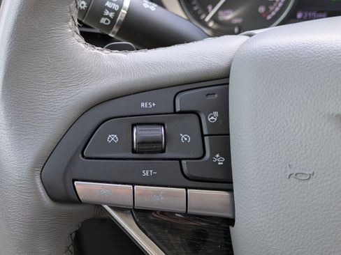 Certified 2024 Cadillac XT6 Premium Luxury w/ Technology Package FWD image 24