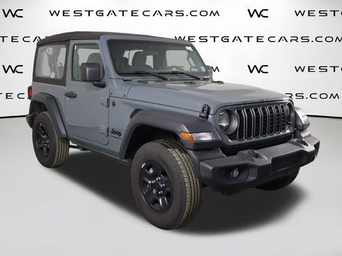 Used 2025 Jeep Wrangler Sport AWD/4WD image 37